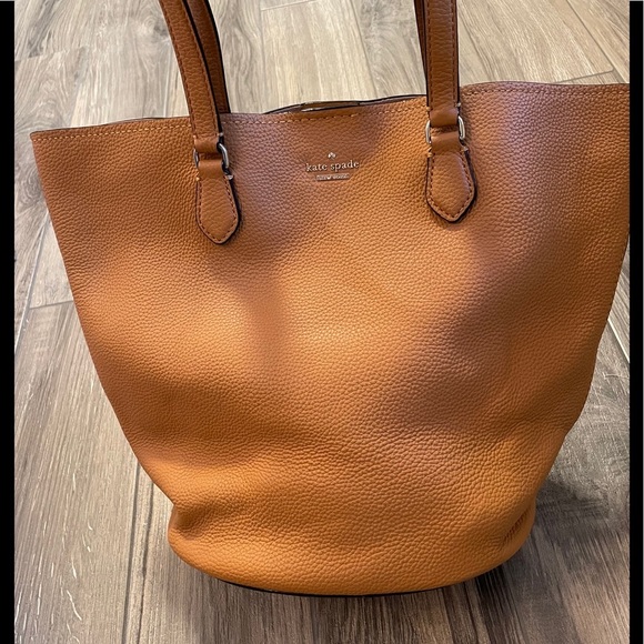 Authentic Kate Spade over the shoulder bag - Picture 4 of 6